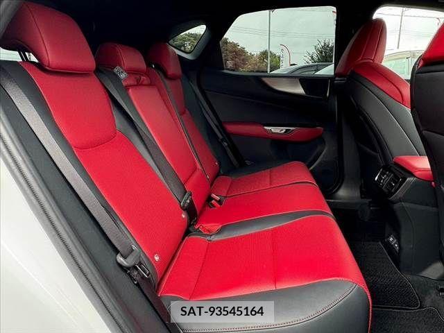 Lexus NX 2022-09 388359-19