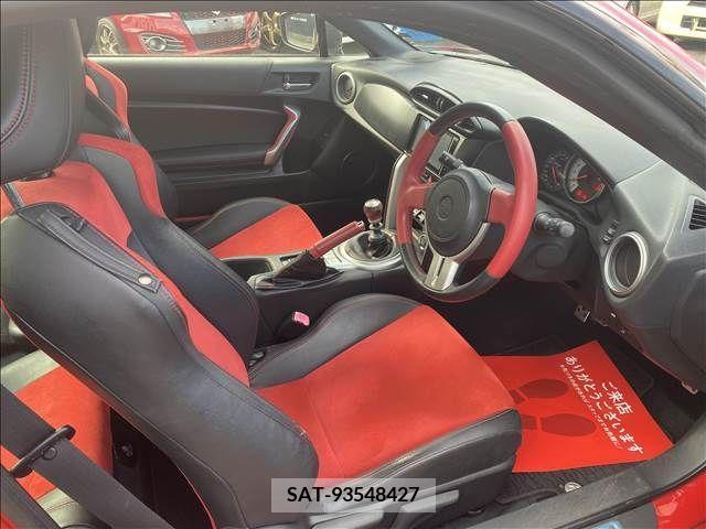 Toyota 86 2013-03 321173-7