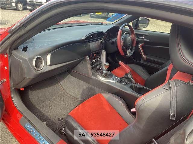 Toyota 86 2013-03 321173-16