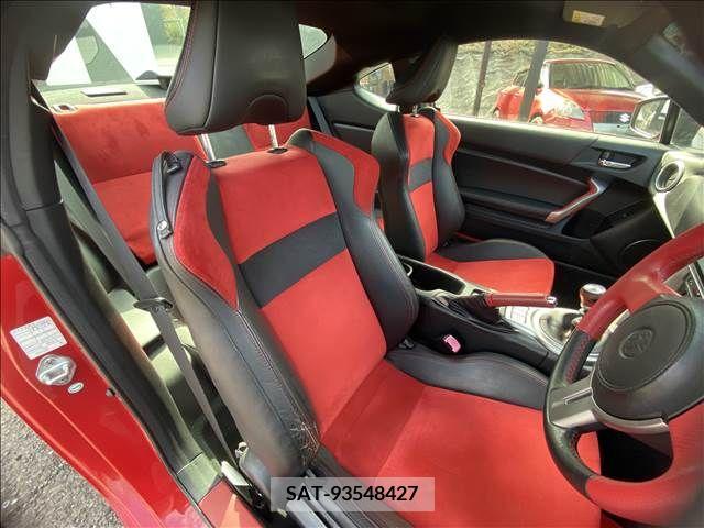 Toyota 86 2013-03 321173-12