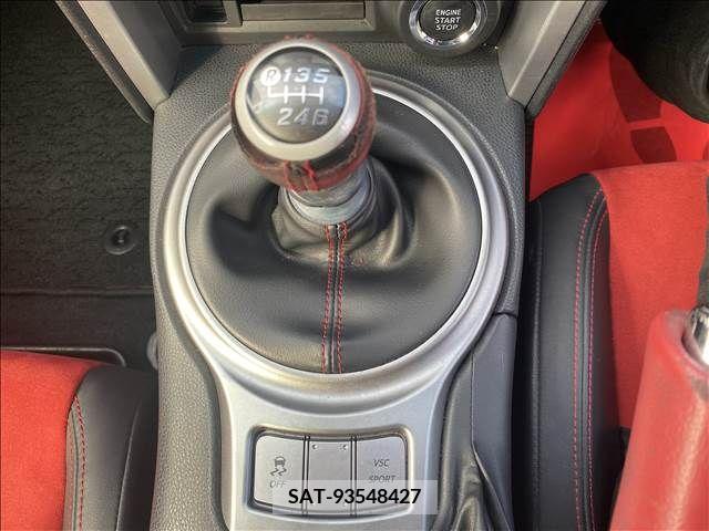 Toyota 86 2013-03 321173-11