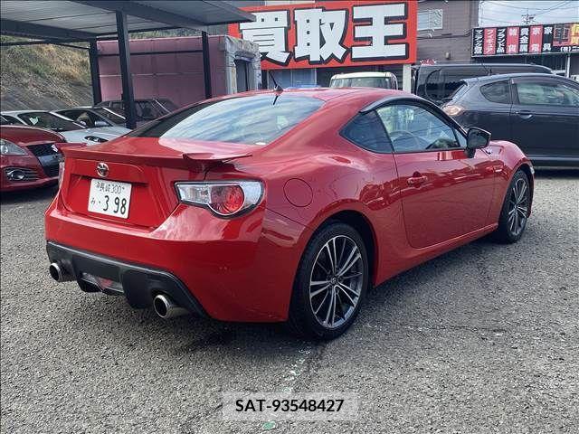 Toyota 86 2013-03 321173-1