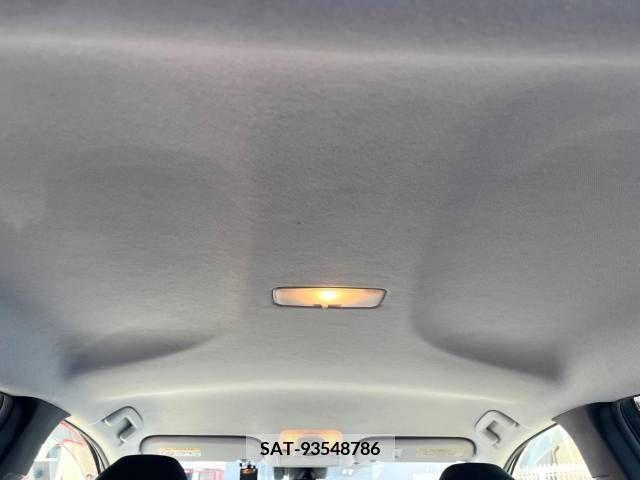 Toyota PRIUS 2018-03 322357-18