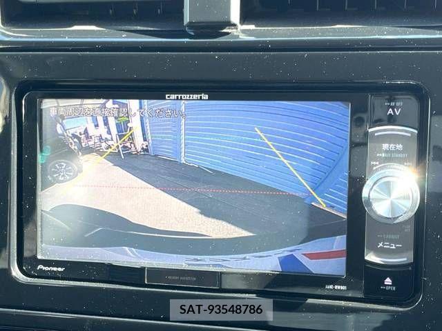 Toyota PRIUS 2018-03 322357-3