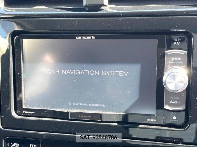 Toyota PRIUS 2018-03 322357-2