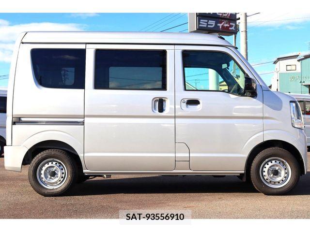 Suzuki EVERY 2023-06 216311-5