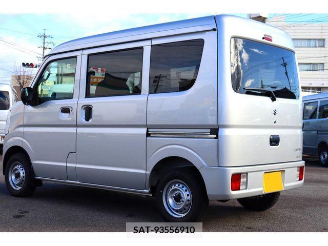 Suzuki EVERY 2023-06 216311-2