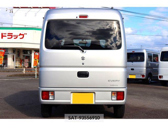 Suzuki EVERY 2023-06 216311-3