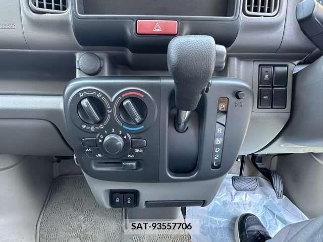 Suzuki EVERY 2023-04 359978-17