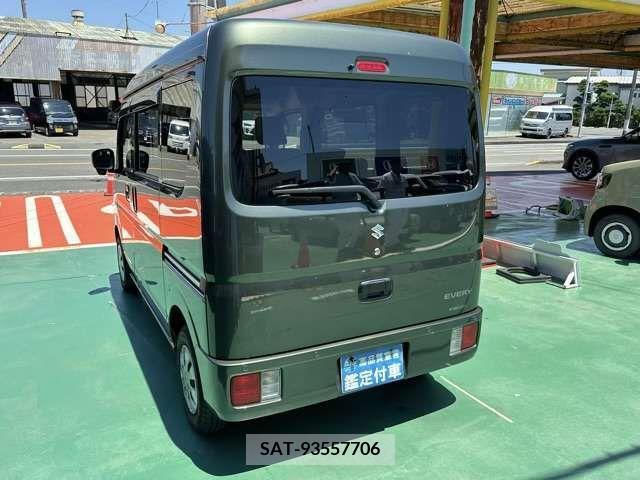 Suzuki EVERY 2023-04 359978-3