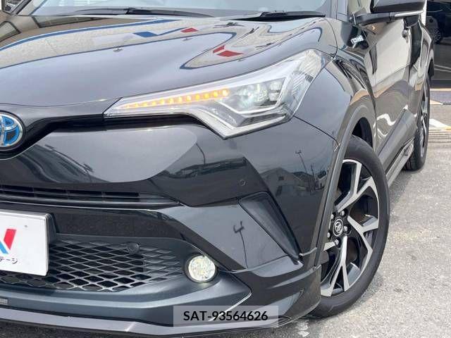Toyota C-HR 2017-12 294971-13