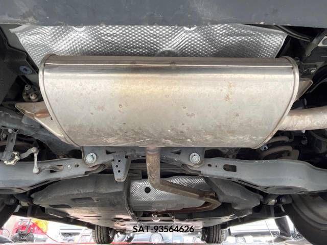 Toyota C-HR 2017-12 294971-19