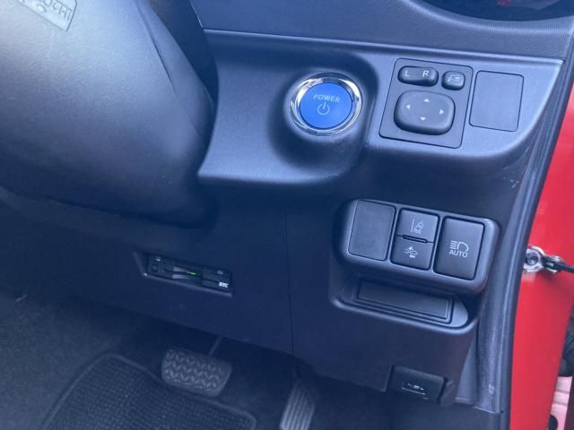Toyota AQUA 2015-11 180505-8