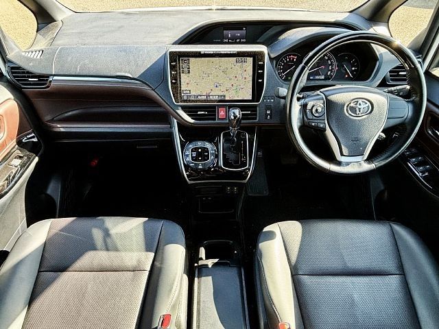 Toyota ESQUIRE 2020-01 195180-1