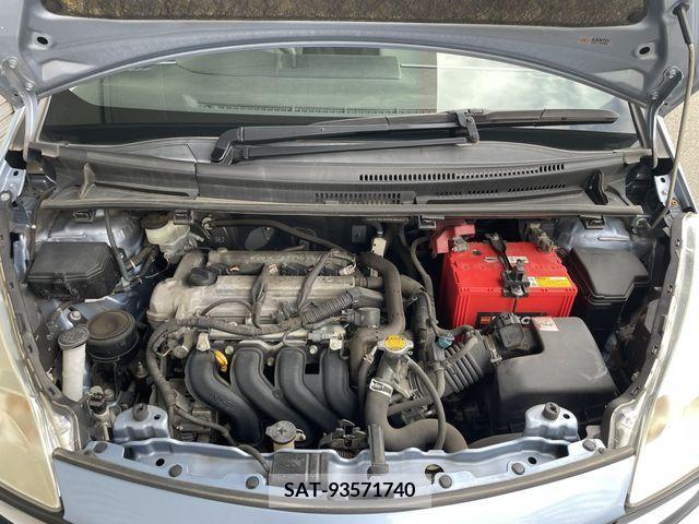 Toyota RACTIS 2010-12 282642-11