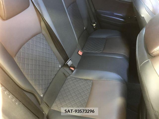 Toyota C-HR 2017-09 373185-17
