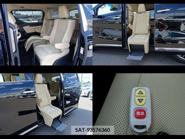 Toyota ALPHARD 2021-04 382555-9