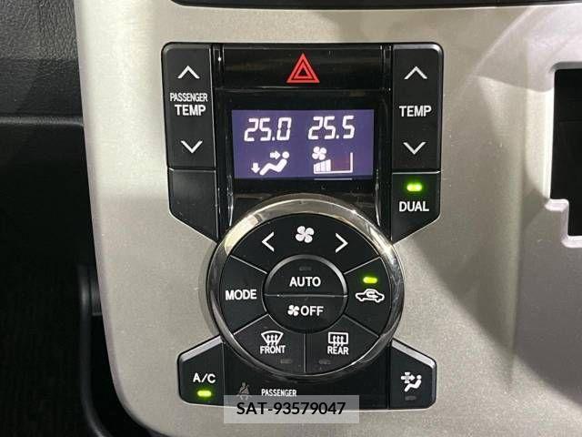 Toyota VOXY 2012-02 321330-6