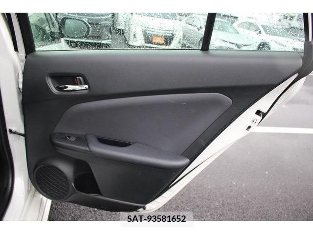 Toyota PRIUS 2020-03 282286-12