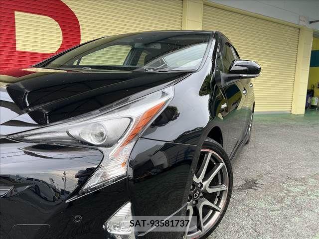 Toyota PRIUS 2016-08 322356-4