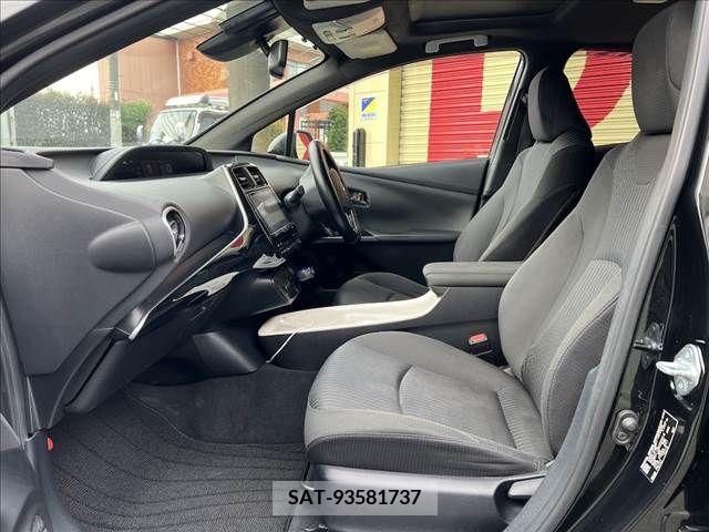 Toyota PRIUS 2016-08 322356-7