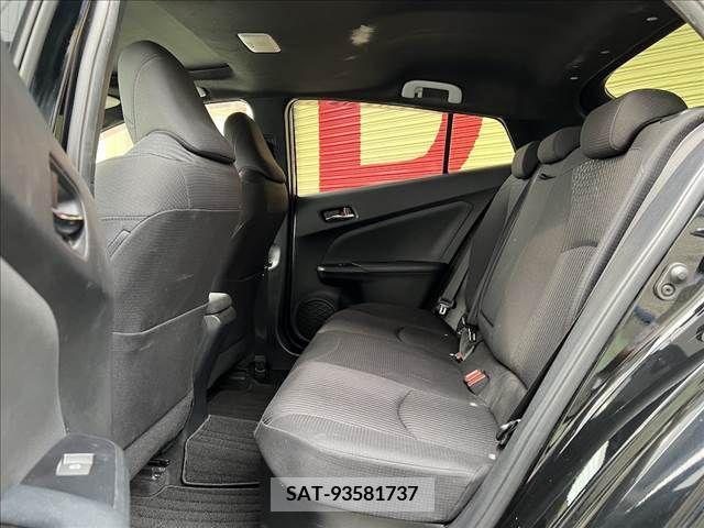Toyota PRIUS 2016-08 322356-8