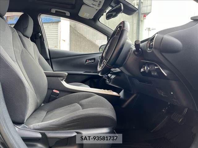 Toyota PRIUS 2016-08 322356-11