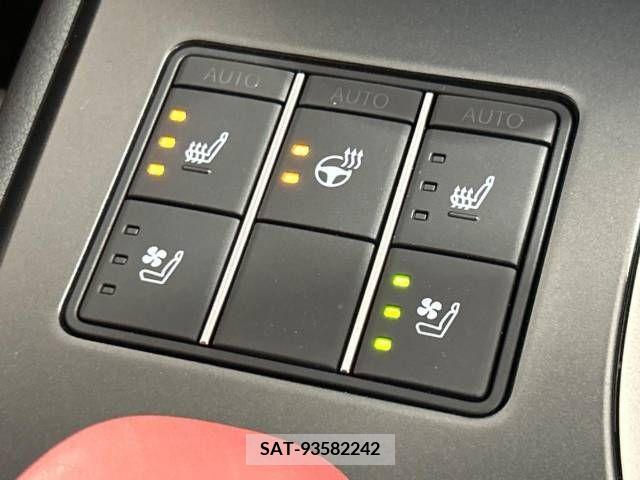 Lexus UX 2023-08 353990-4