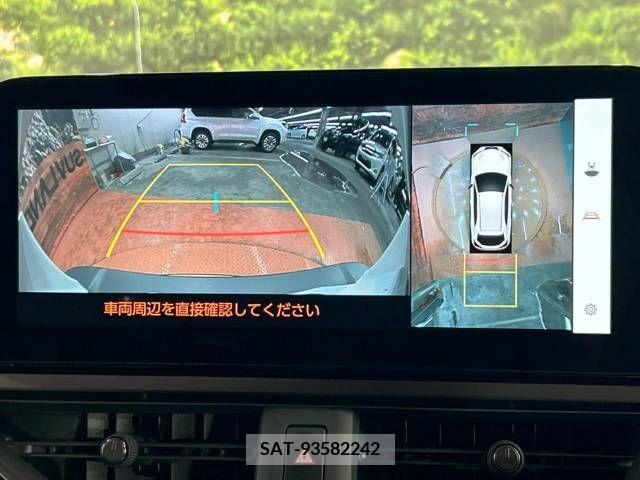 Lexus UX 2023-08 353990-3
