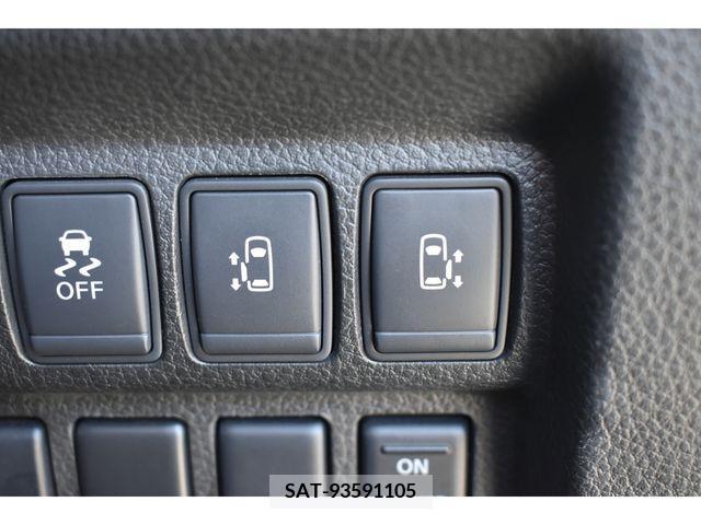 Nissan ELGRAND 2019-10 268842-9