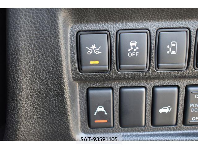 Nissan ELGRAND 2019-10 268842-11