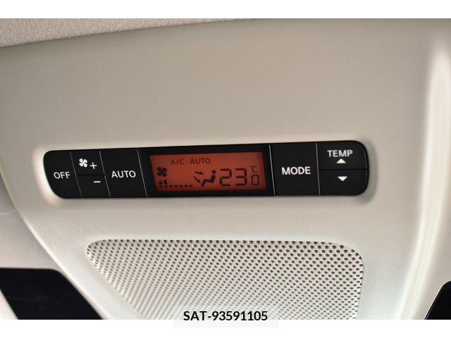 Nissan ELGRAND 2019-10 268842-14
