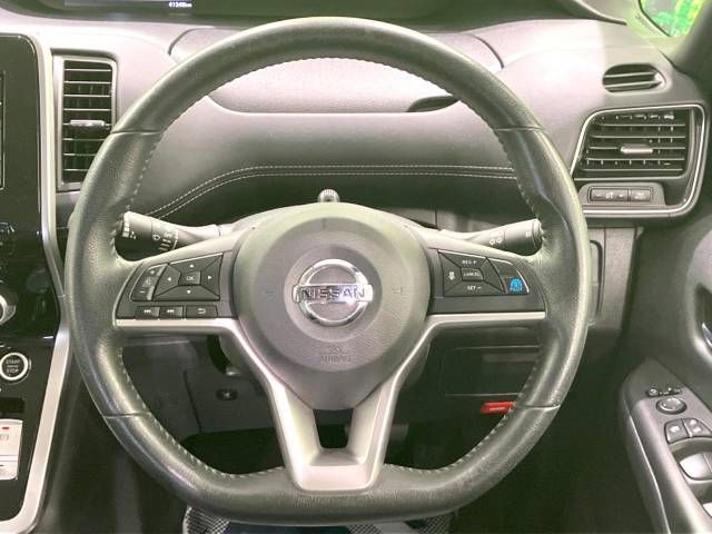 Nissan SERENA 2017-12 21664-8