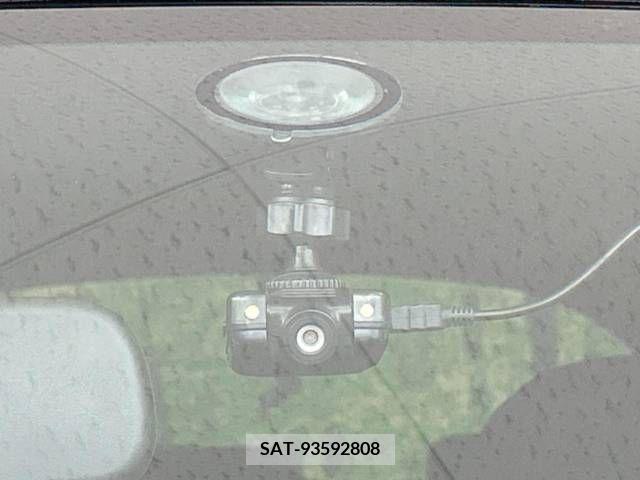 Nissan JUKE 2013-07 313896-6