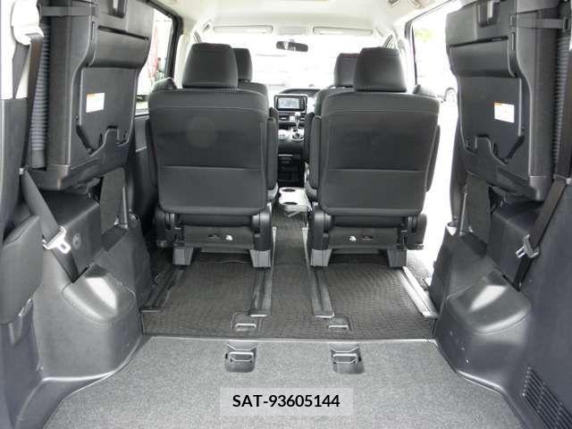 Toyota VOXY 2015-03 321696-14