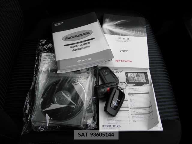 Toyota VOXY 2015-03 321696-17