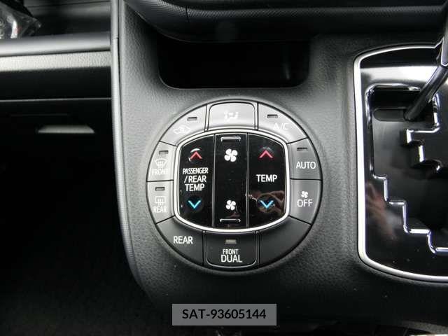Toyota VOXY 2015-03 321696-11