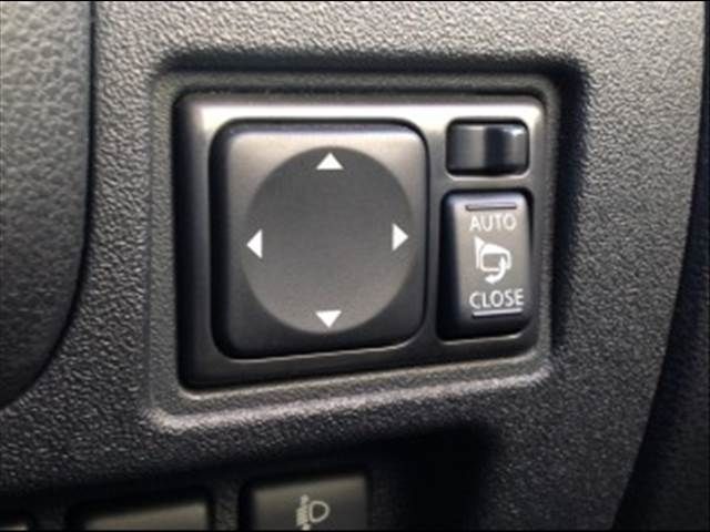 Nissan MARCH 2011-09 4068-15