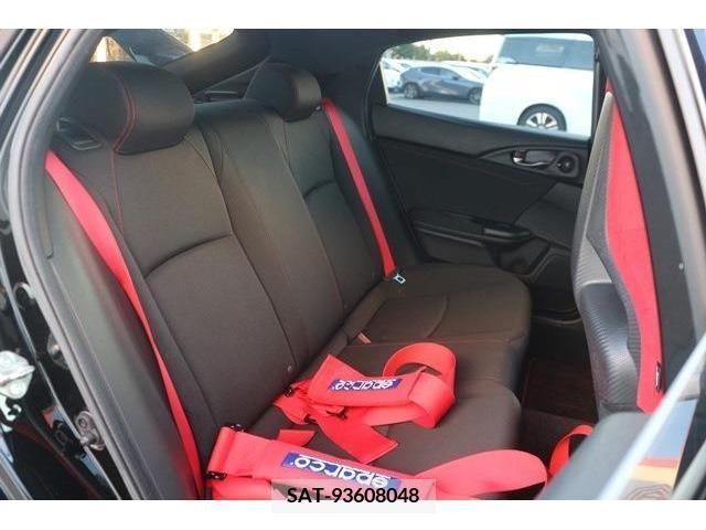 Honda CIVIC 2018-02 302705-13