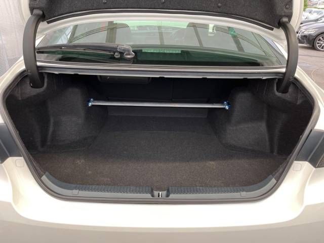 Toyota MARK X 2013-03 20034-11