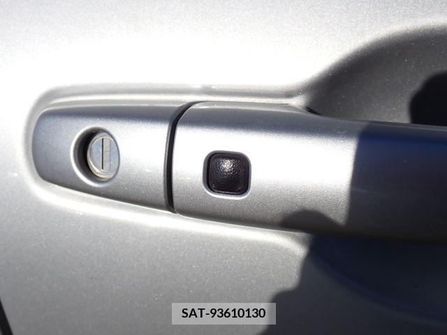 Suzuki SWIFT 2018-11 203385-17