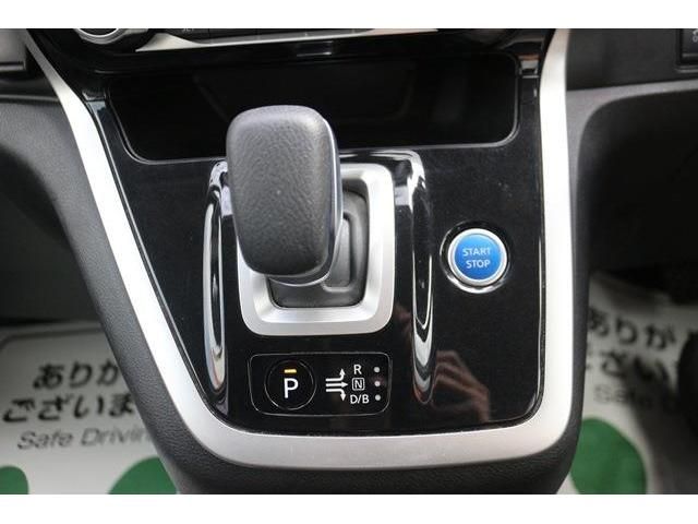Nissan SERENA 2018-06 11652-16