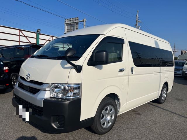 Toyota HIACE COMMUTER 2023-10 184198-0