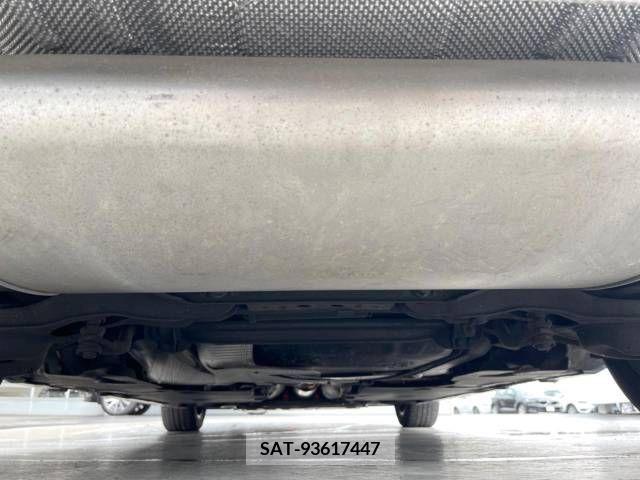 Volvo V40 2019-05 320555-19