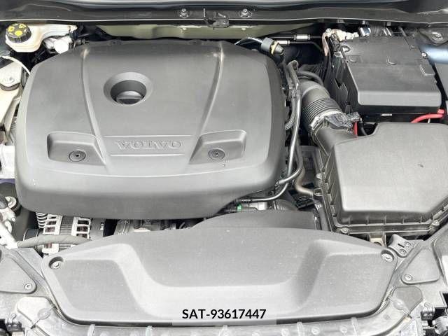 Volvo V40 2019-05 320555-18