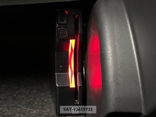 Ford KUGA 2015-09 270026-6