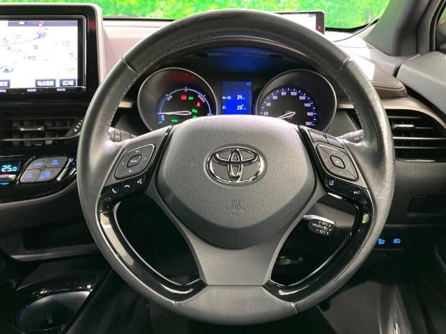 Toyota C-HR 2017-08 183367-11