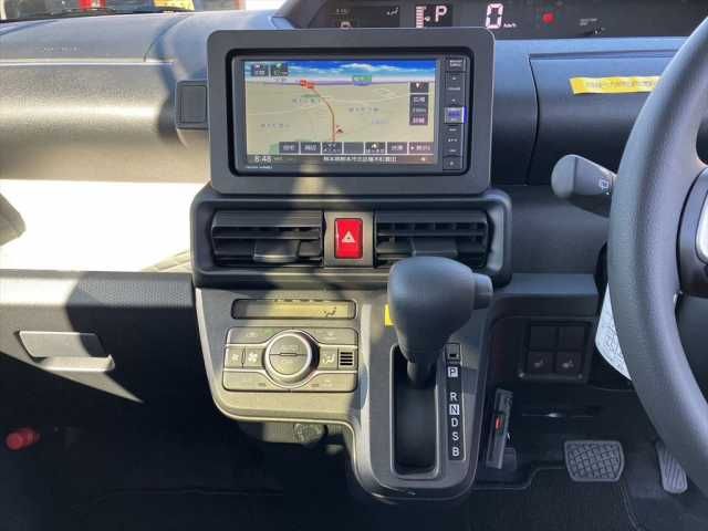 Daihatsu TANTO 2022-10 1135-12