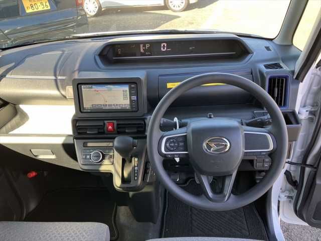 Daihatsu TANTO 2022-10 1135-11