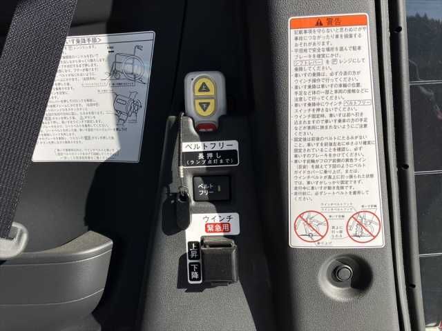 Daihatsu TANTO 2022-10 1135-4